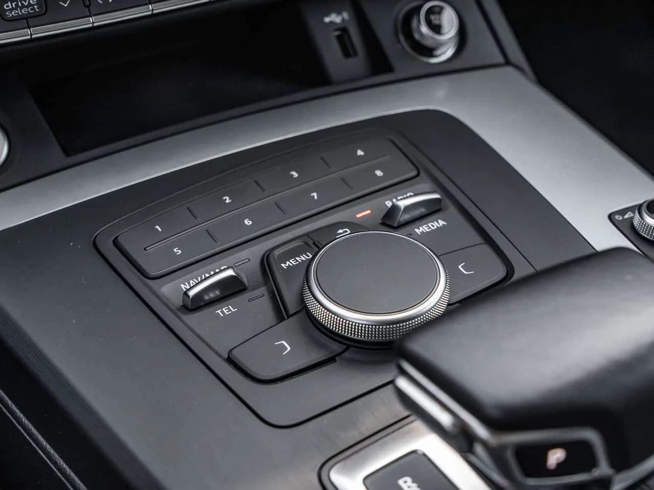 Audi Q5 * Komfort 45 TFSI quattro * CARFAX * ���� �� �� | Mobile.bg � ����������� 16