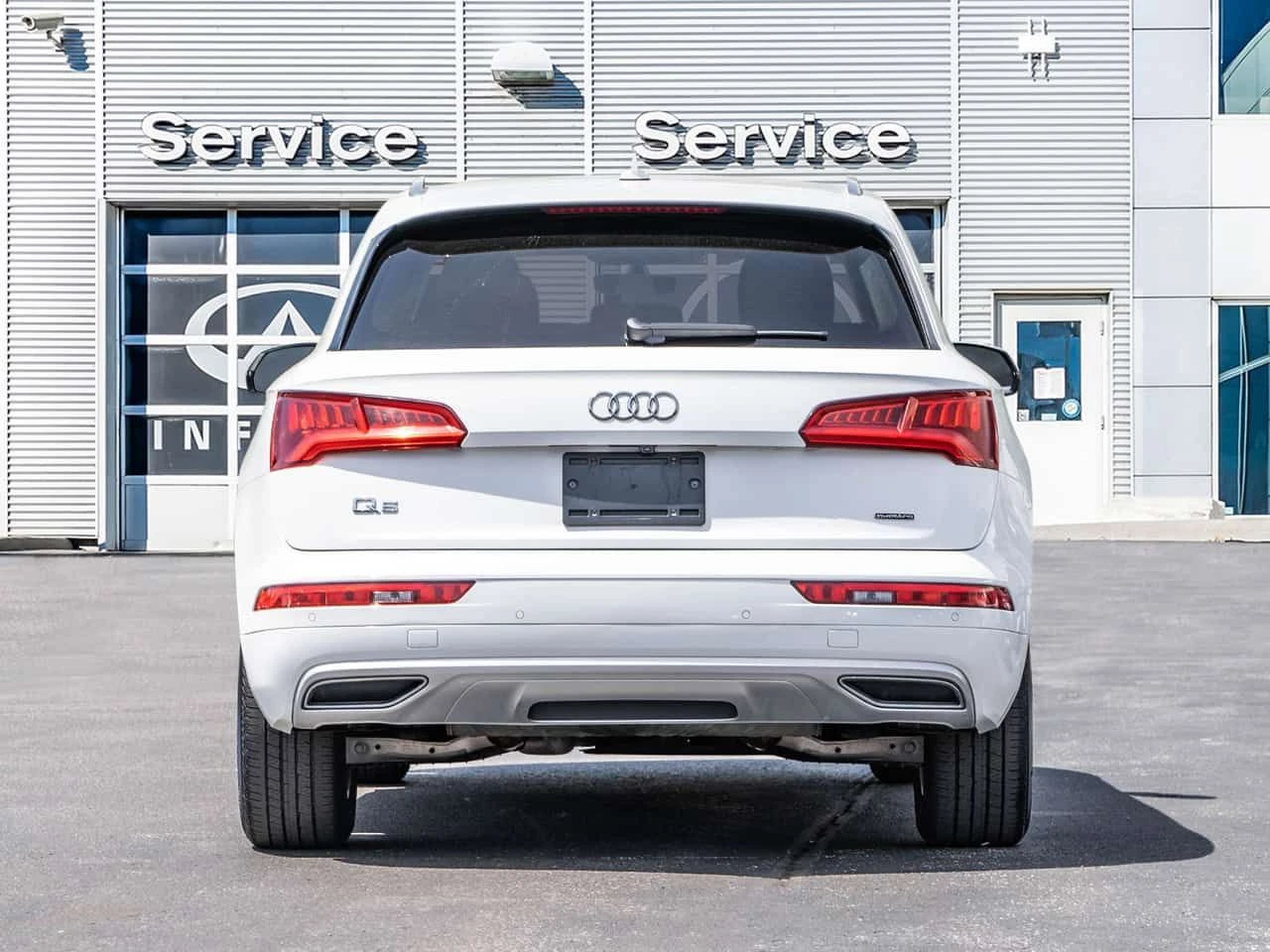 Audi Q5 * Komfort 45 TFSI quattro * CARFAX * ���� �� �� | Mobile.bg � ����������� 5