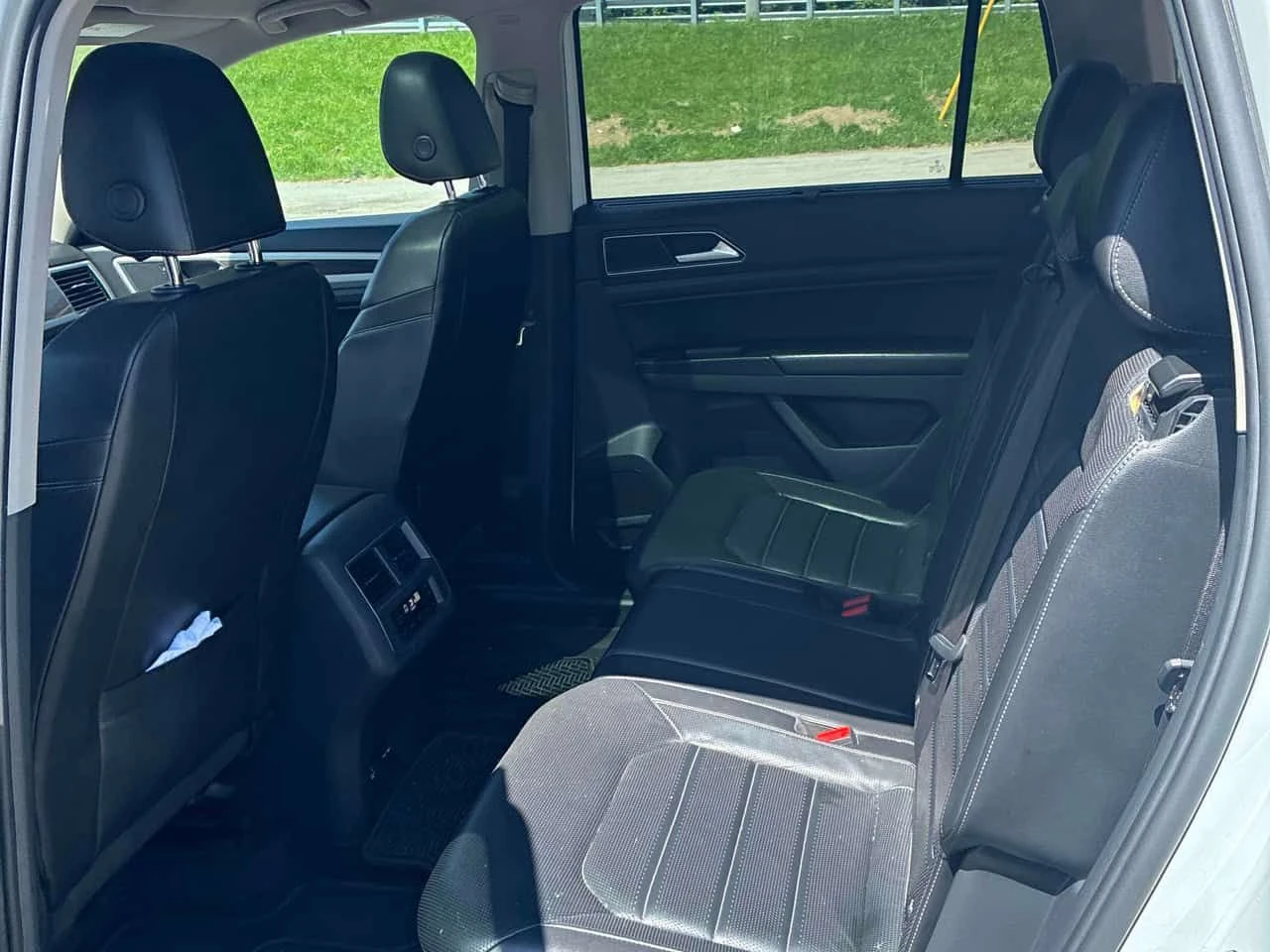 VW Atlas * Highline * ПОДГРЕВИ * ПАНО * KEYLESS, снимка 12 - Автомобили и джипове - 54995868