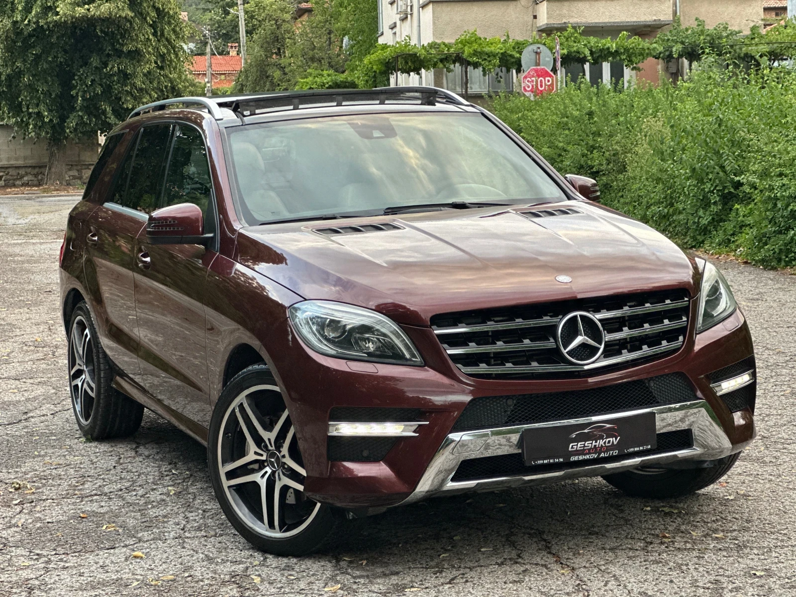 Mercedes-Benz ML 350 AMG/PANORAMA/FULL SERVICE , снимка 3 - Автомобили и джипове - 55255457