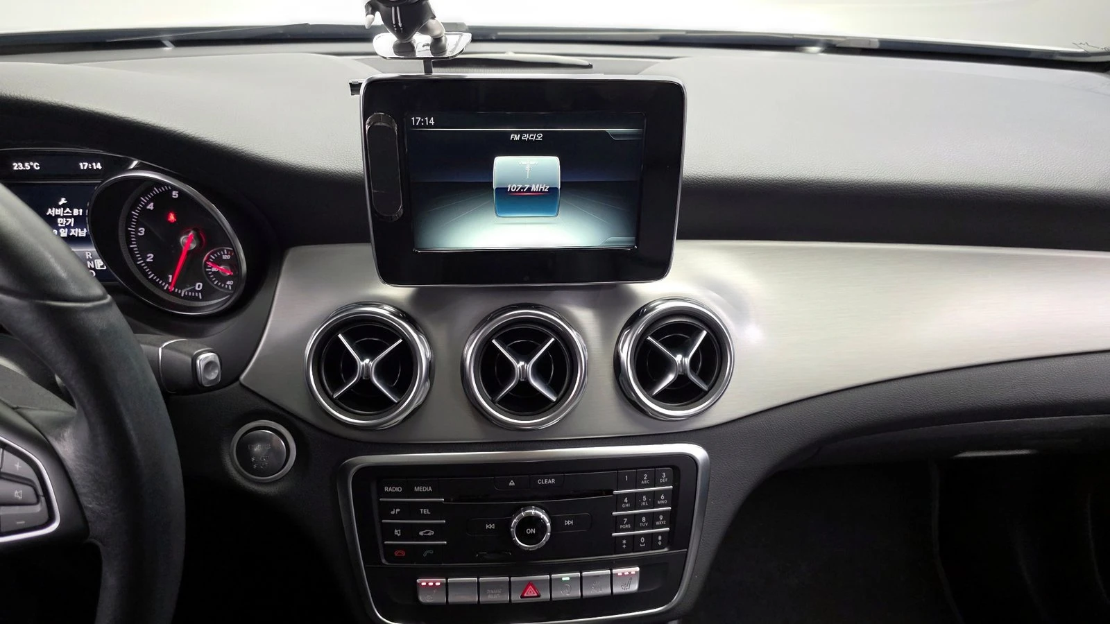 Mercedes-Benz GLA 220 ЕЛ. БАГАЖНИК* BLIND SPOT* КРАЙНА ЦЕНА, снимка 14 - Автомобили и джипове - 55367111