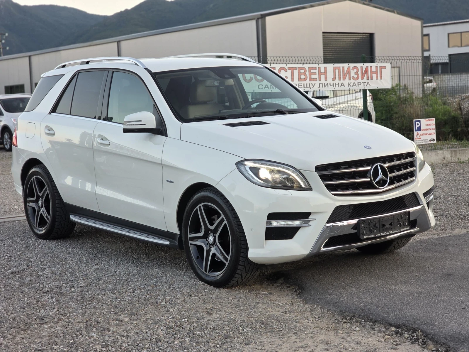 Mercedes-Benz ML 350 3.5 CDI 258 k.c. 4 matic AMG-Pack, снимка 7 - Автомобили и джипове - 55494560