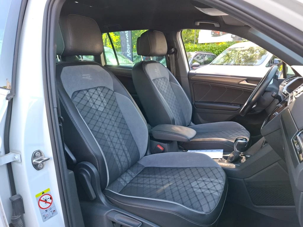 VW Tiguan R-Line 1.5 TSI, снимка 6 - Автомобили и джипове - 55540717