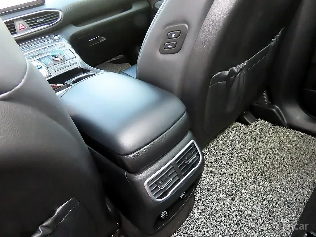 Hyundai Santa fe Prestige* 57к км* Подгрев* Пано* Head UP* Камера, снимка 11 - Автомобили и джипове - 55694378