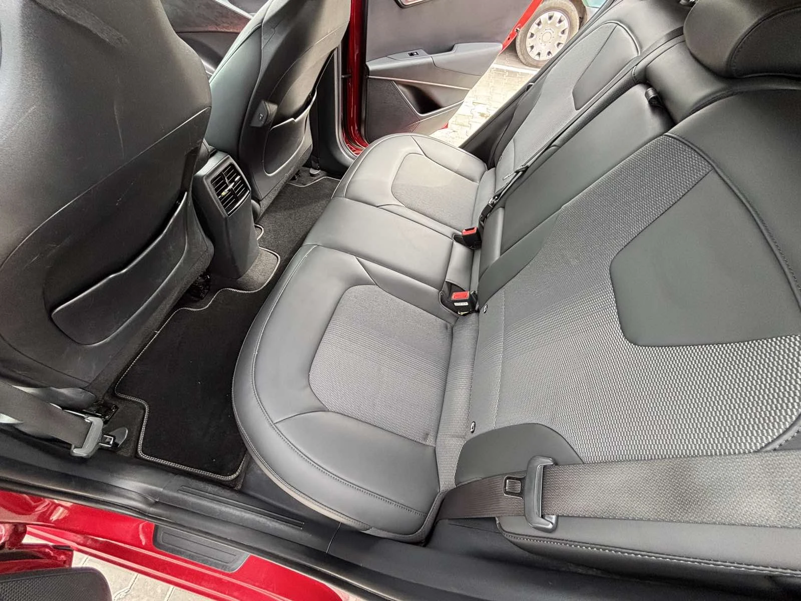 Kia Niro EV Executive 64.8 kWh | Гаранция до 2030 | Термопо, снимка 8 - Автомобили и джипове - 55954203