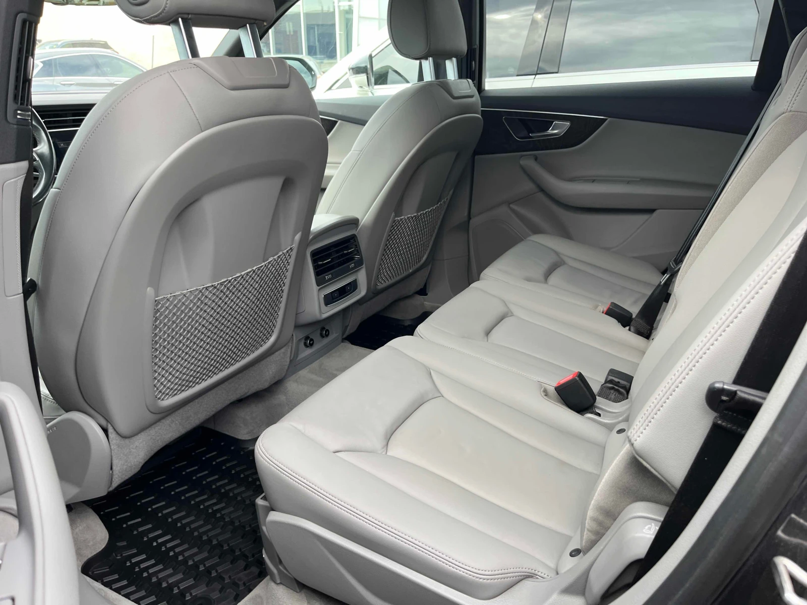 Audi Q7 KOMFORT QUATTRO * ПЪРВИ СОБСТВЕНИК* ПАНОРАМА* , снимка 12 - Автомобили и джипове - 56137535