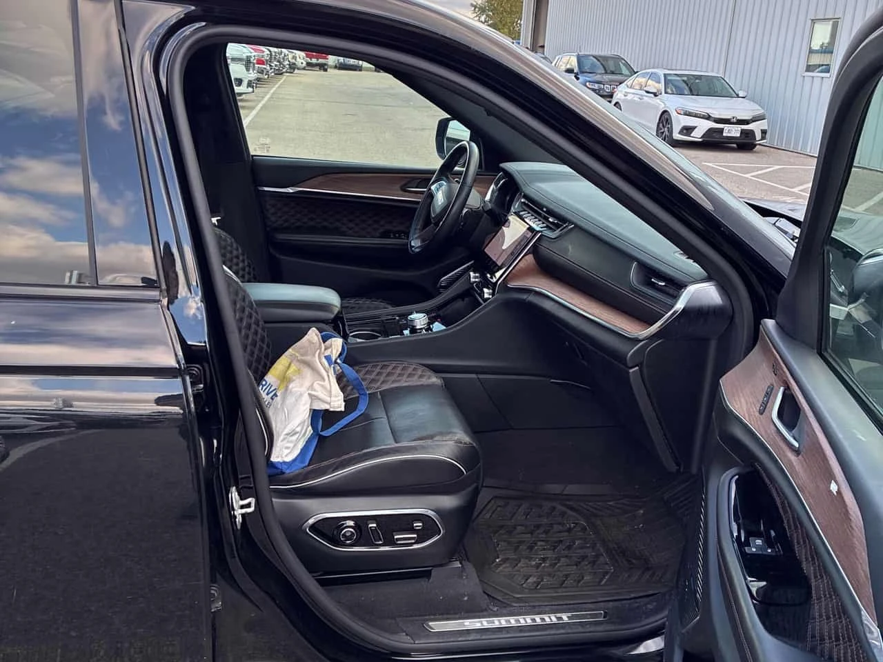 Jeep Grand cherokee L Summit | CARFAX | ��� ��������� | Mobile.bg � ����������� 12