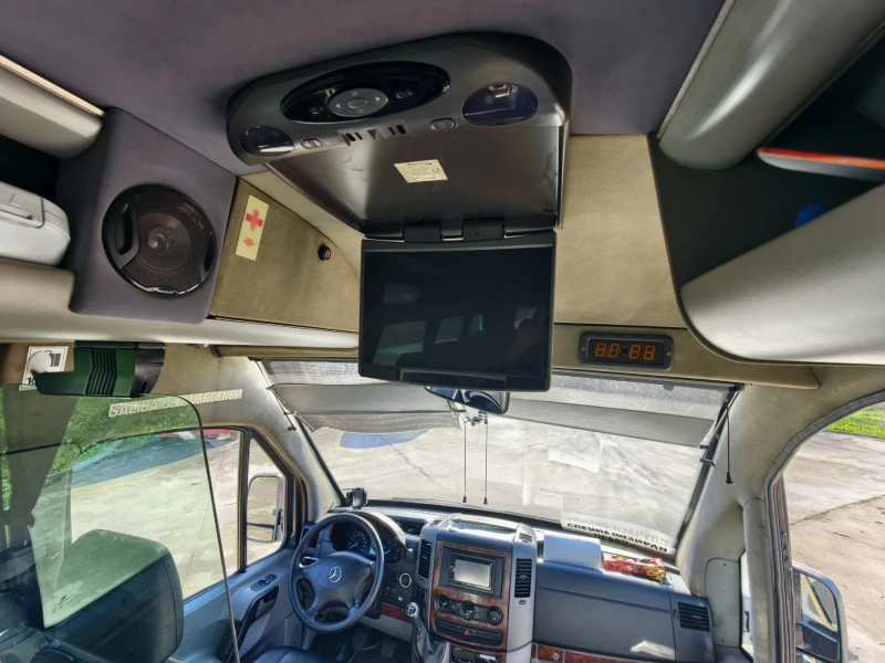 Mercedes-Benz Sprinter 518, снимка 8 - Бусове и автобуси - 52813557