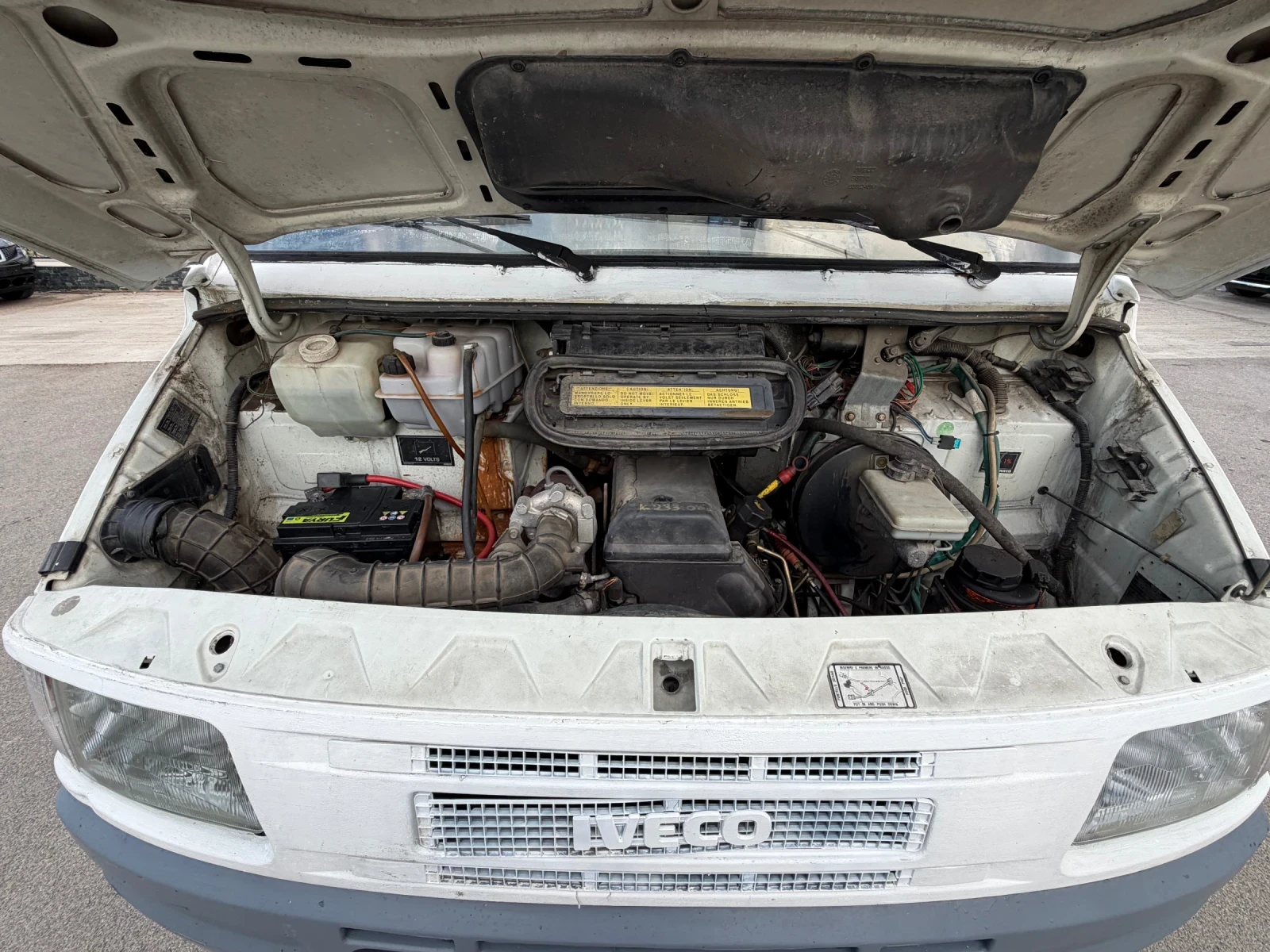 Iveco Daily 2.5 TURBO 100к.с. ИТАЛИЯ, снимка 10 - Камиони - 55796061