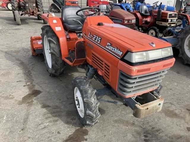 Трактор Kubota ВНОС 31.05.2026, снимка 2 - Селскостопанска техника - 54624353