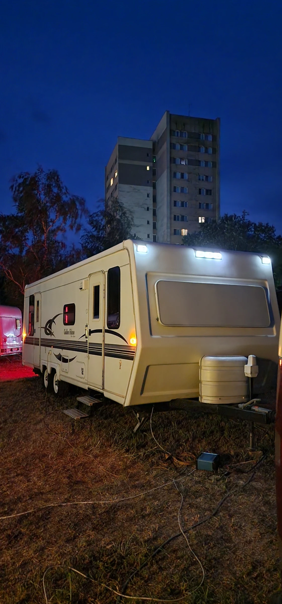 Каравана Други Glendale tour edition , снимка 3 - Каравани и кемпери - 54666194