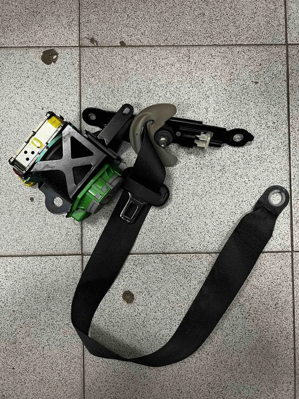    TOYOTA AURIS E150 2006-2012   73210-02221 | Mobile.bg   3