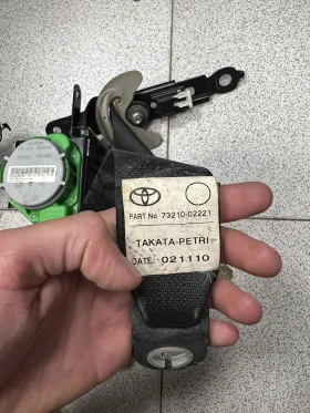 Колан преден десен TOYOTA AURIS E150 2006-2012   73210-02221, снимка 2 - Части - 47688590