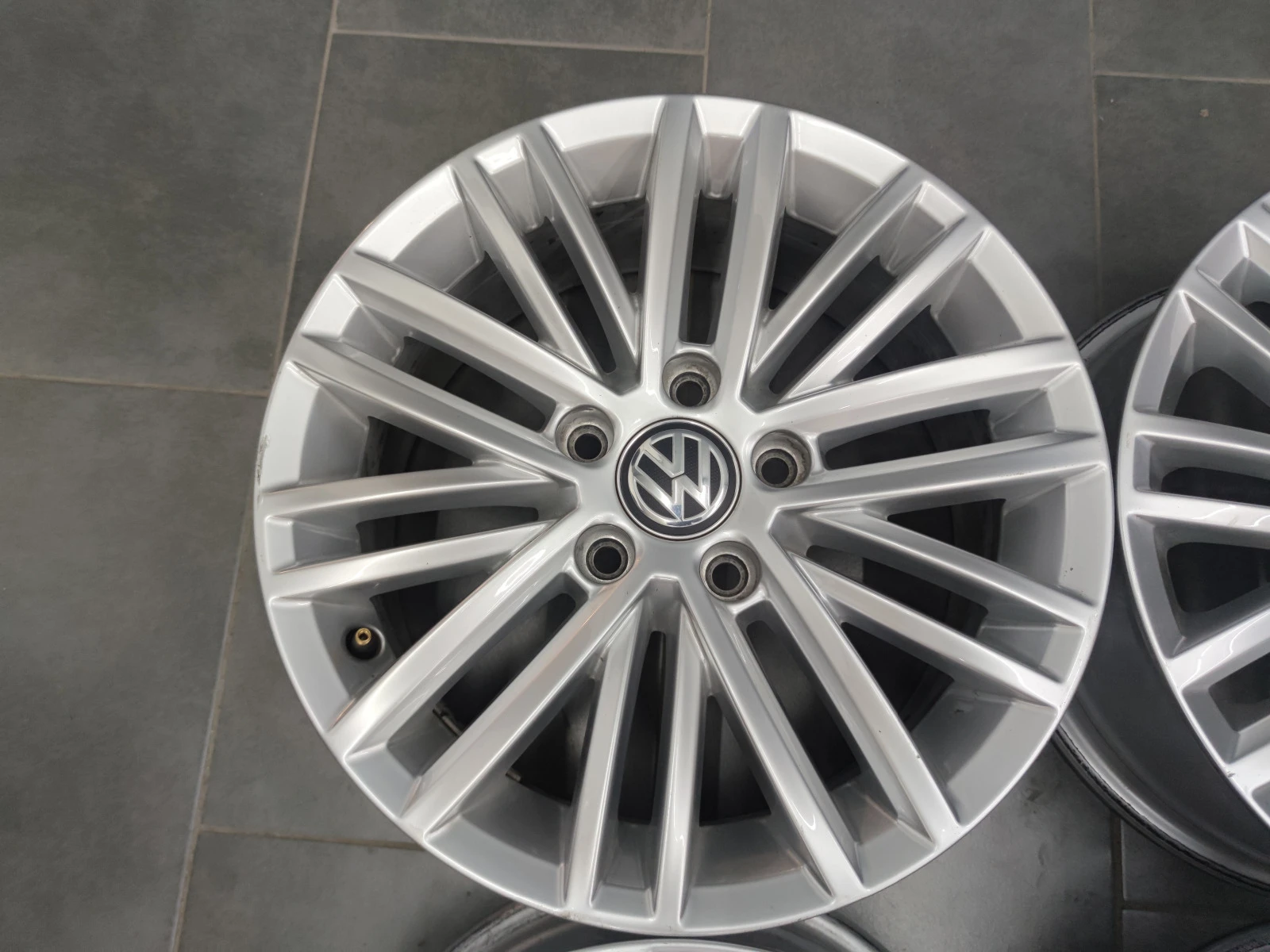   VW Golf | Mobile.bg   5