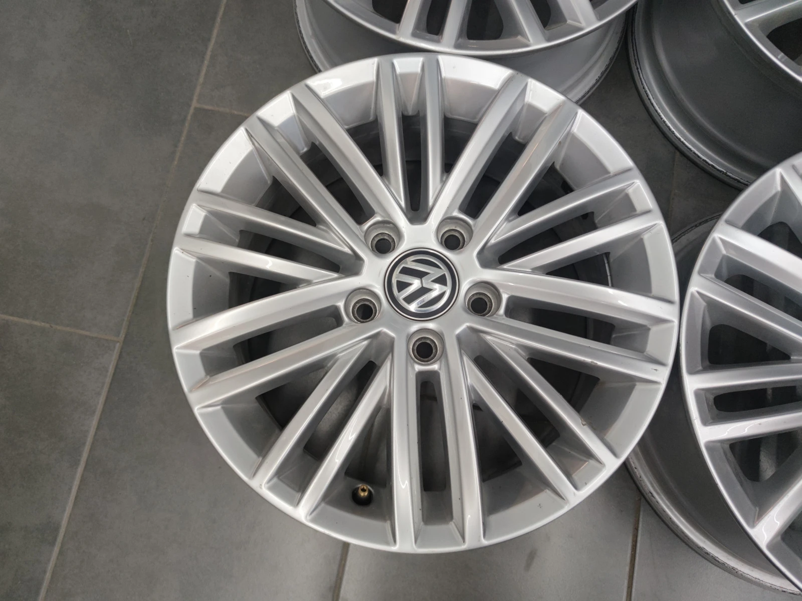   VW Golf | Mobile.bg   7