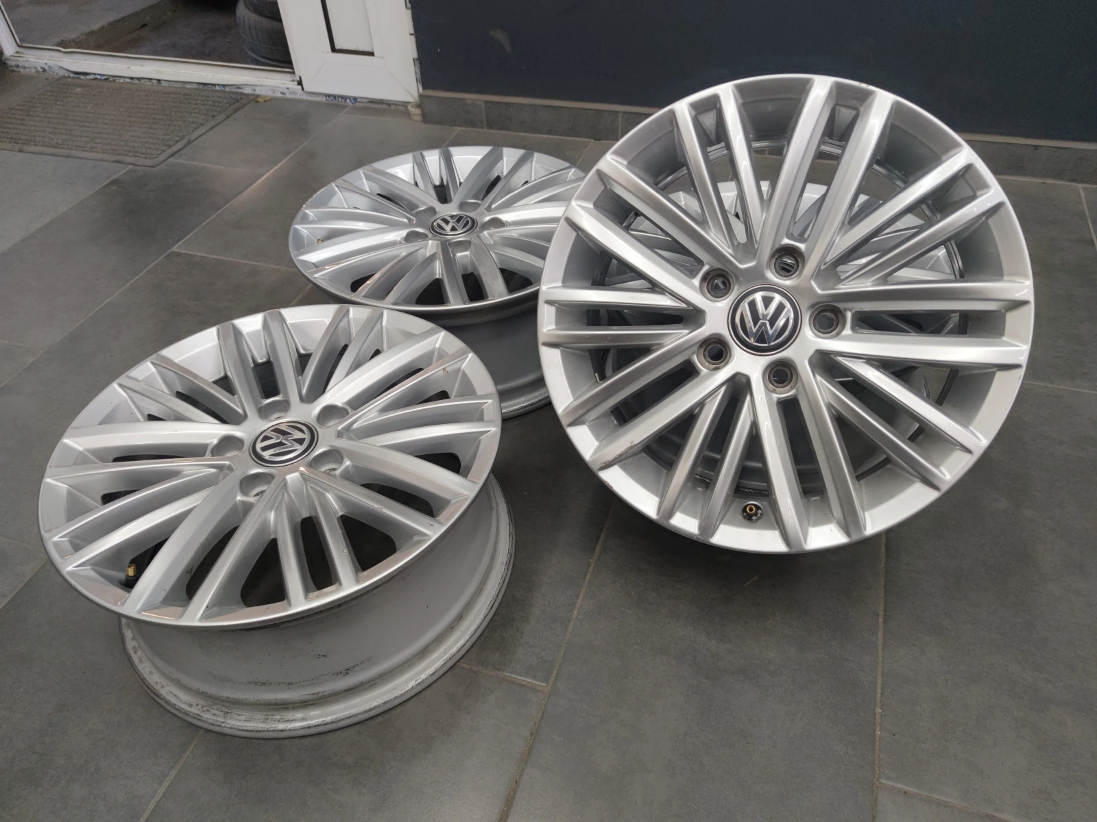   VW Golf | Mobile.bg   2