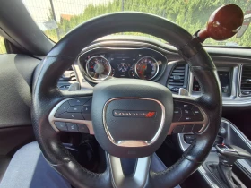 Dodge Challenger R/T 5.7 HEMI V8, снимка 10