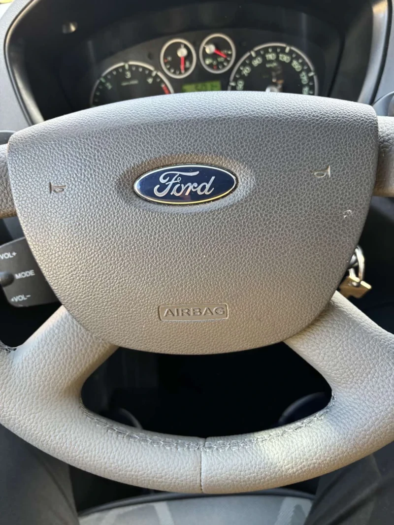 Ford Connect 1.8 turbo diesel, снимка 14 - Автомобили и джипове - 47749074