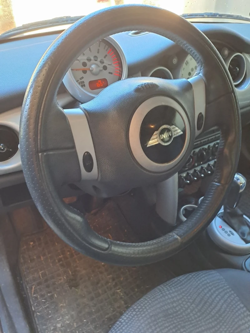 Mini Cooper 1.6 Automatic, снимка 9 - Автомобили и джипове - 47900005