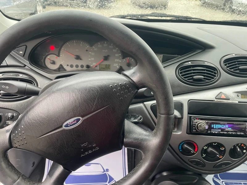 Ford Focus 1.8, снимка 13 - Автомобили и джипове - 47964139