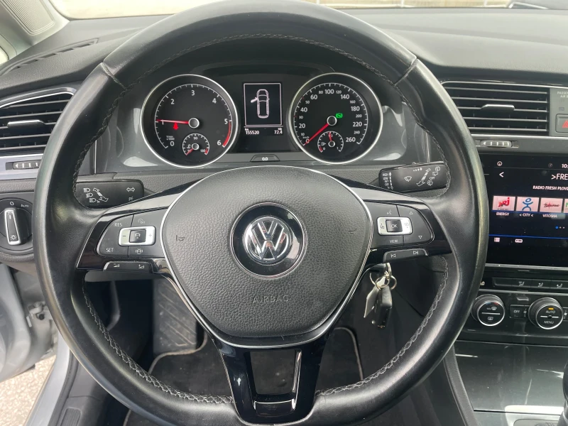 VW Golf 1.6 TDi Comfort line, снимка 7 - Автомобили и джипове - 48075842