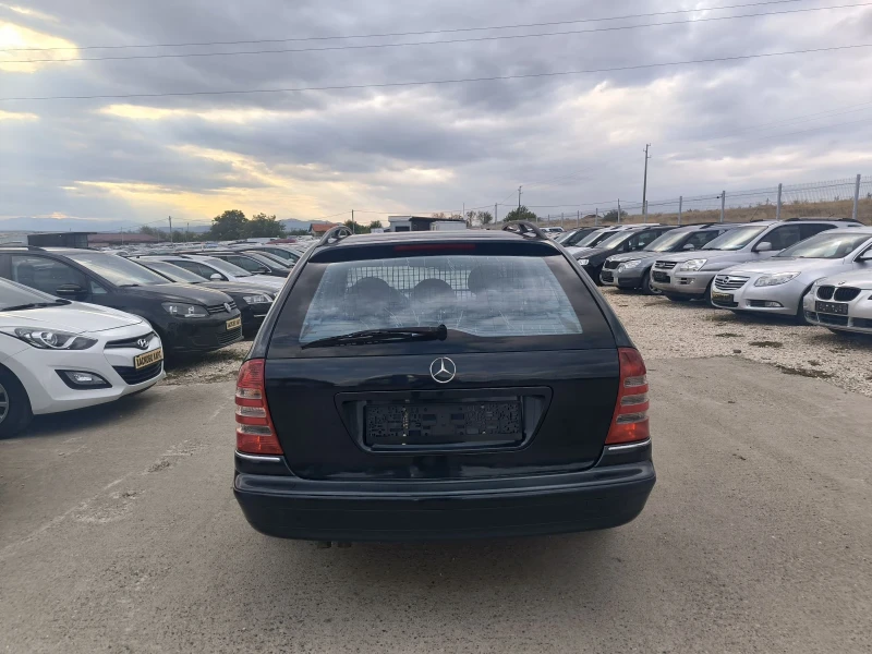 Mercedes-Benz C 240 2.6i 4x4 Automatic , снимка 5 - Автомобили и джипове - 51998845