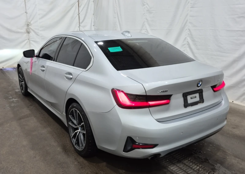 BMW 330 XDRIVE, снимка 4 - Автомобили и джипове - 52667016