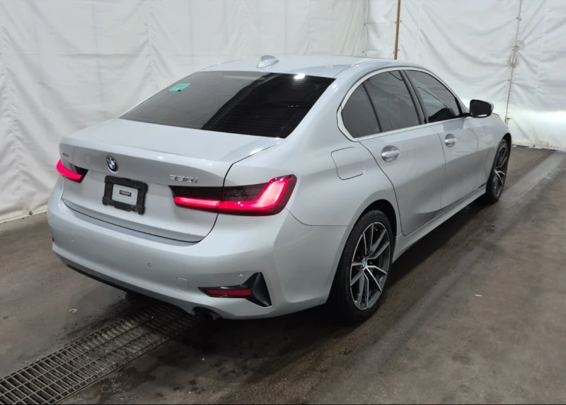 BMW 330 XDRIVE, снимка 3 - Автомобили и джипове - 52667016