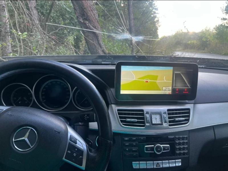 Mercedes-Benz E 200 Bluetec, снимка 2 - Автомобили и джипове - 52734080