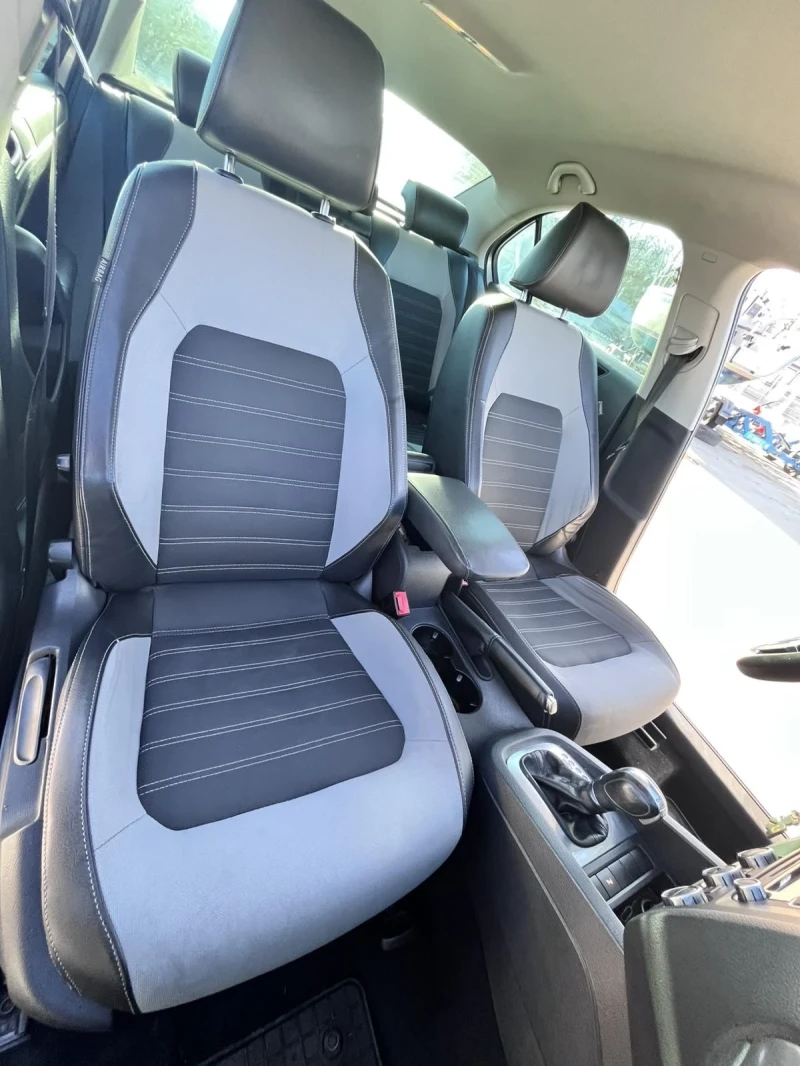 VW Jetta 1.6TDI 7DSG Highline, снимка 11 - Автомобили и джипове - 52811857