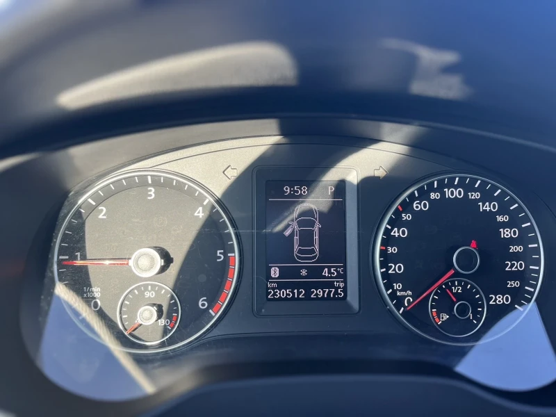 VW Jetta 1.6TDI 7DSG Highline, снимка 5 - Автомобили и джипове - 52811857