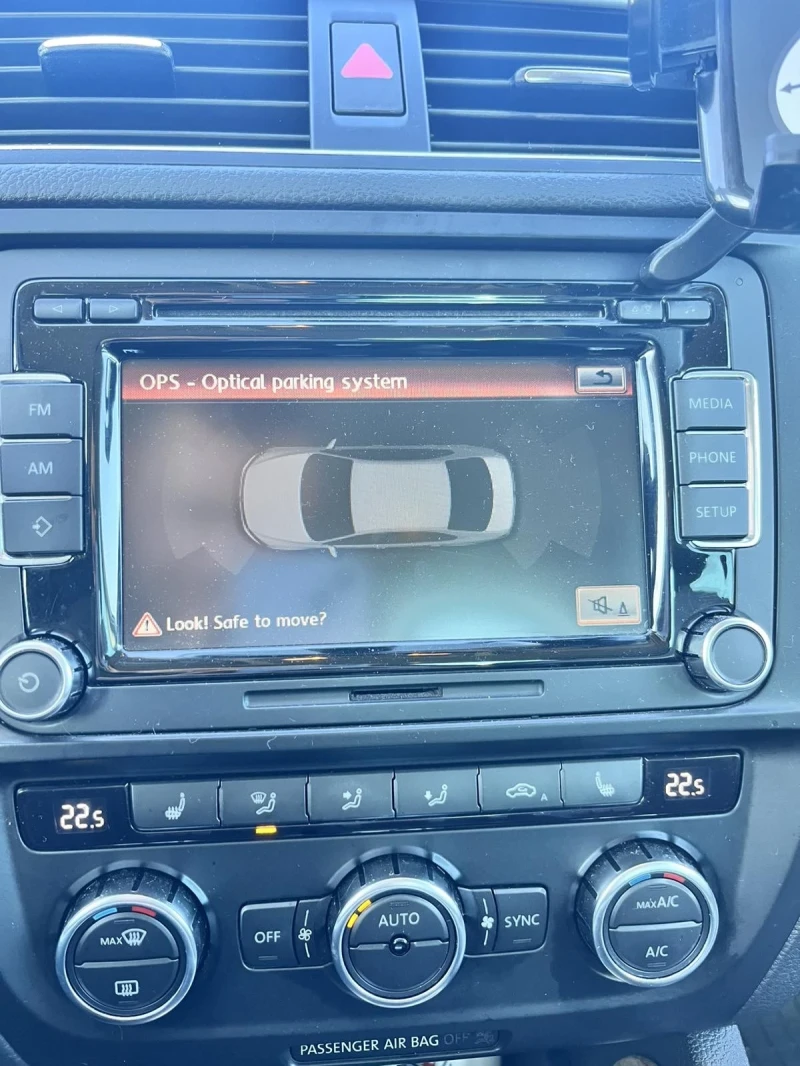 VW Jetta 1.6TDI 7DSG Highline, снимка 6 - Автомобили и джипове - 52811857