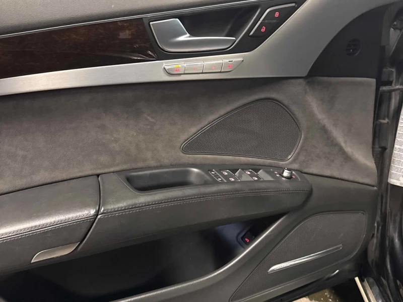 Audi A8 * Premium * CARFAX * ЦЕНА ДО БГ, снимка 13 - Автомобили и джипове - 53035111