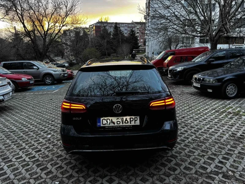VW Golf, снимка 3 - Автомобили и джипове - 53473795