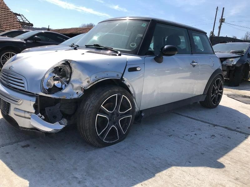 Mini Cooper R50 1.6i, снимка 2 - Автомобили и джипове - 45090017