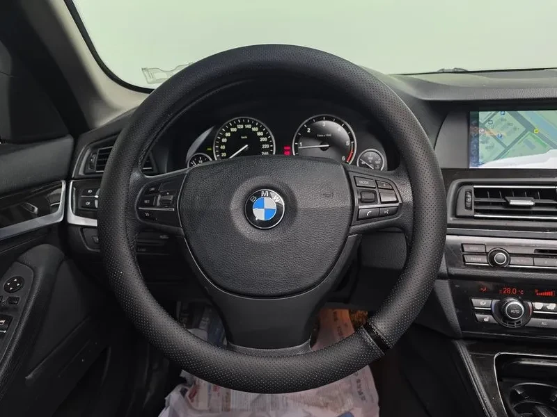 BMW 520 d, снимка 13 - Автомобили и джипове - 53033229