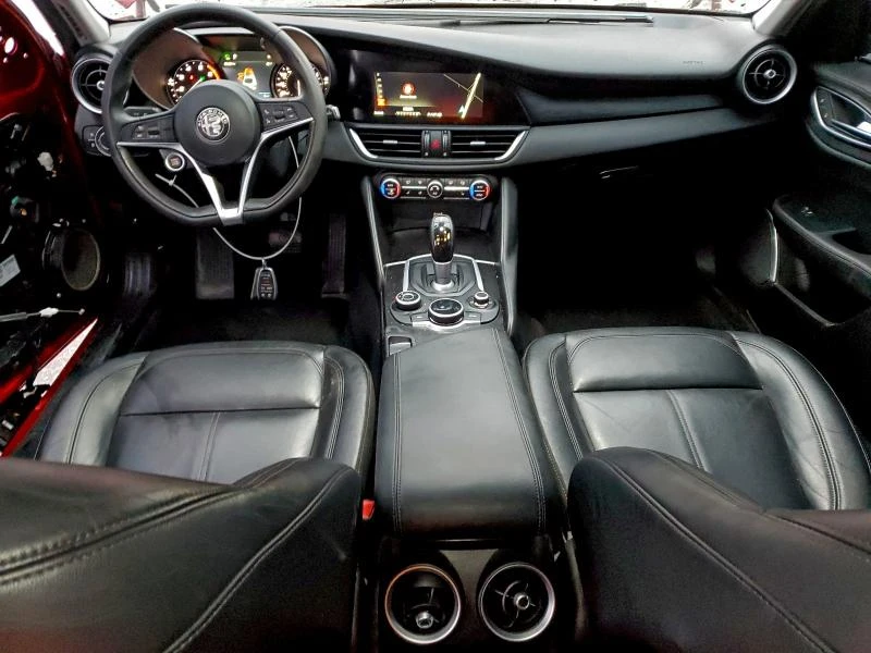 Alfa Romeo Giulia Q4 - изображение 8