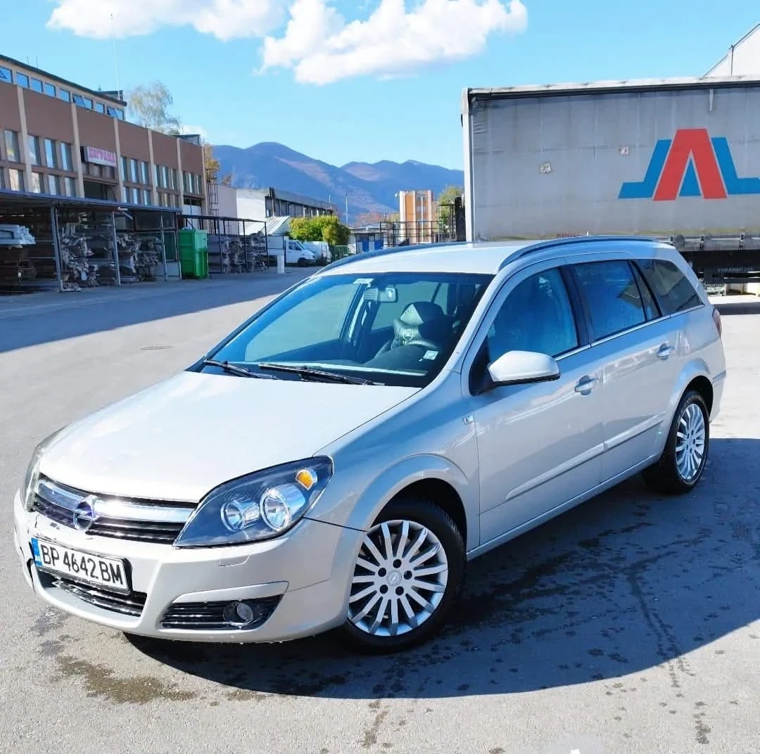 Opel Astra, снимка 1