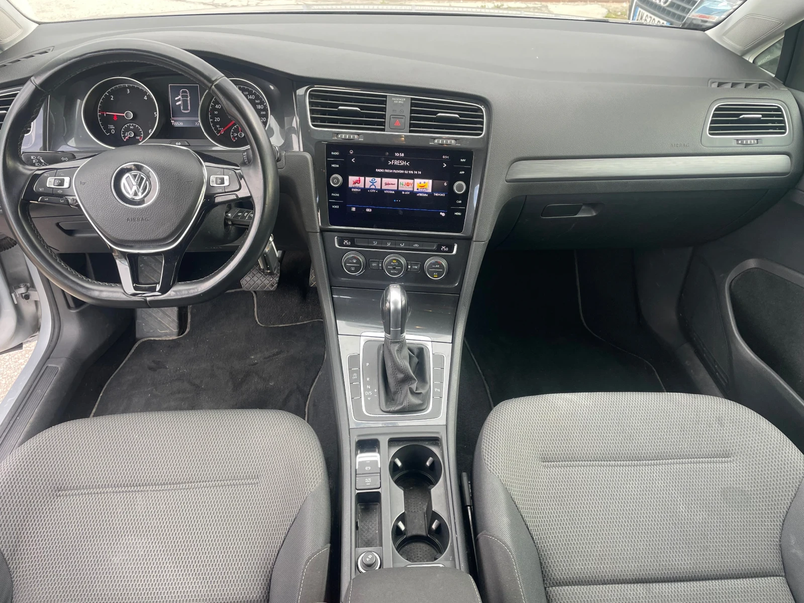 VW Golf 1.6 TDi Comfort line - изображение 8