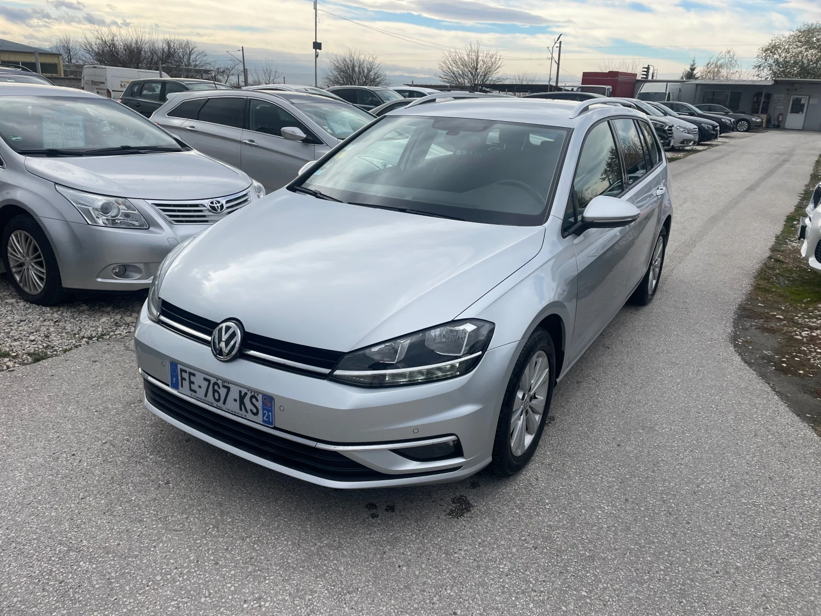 VW Golf 1.6 TDi Comfort line - [1] 