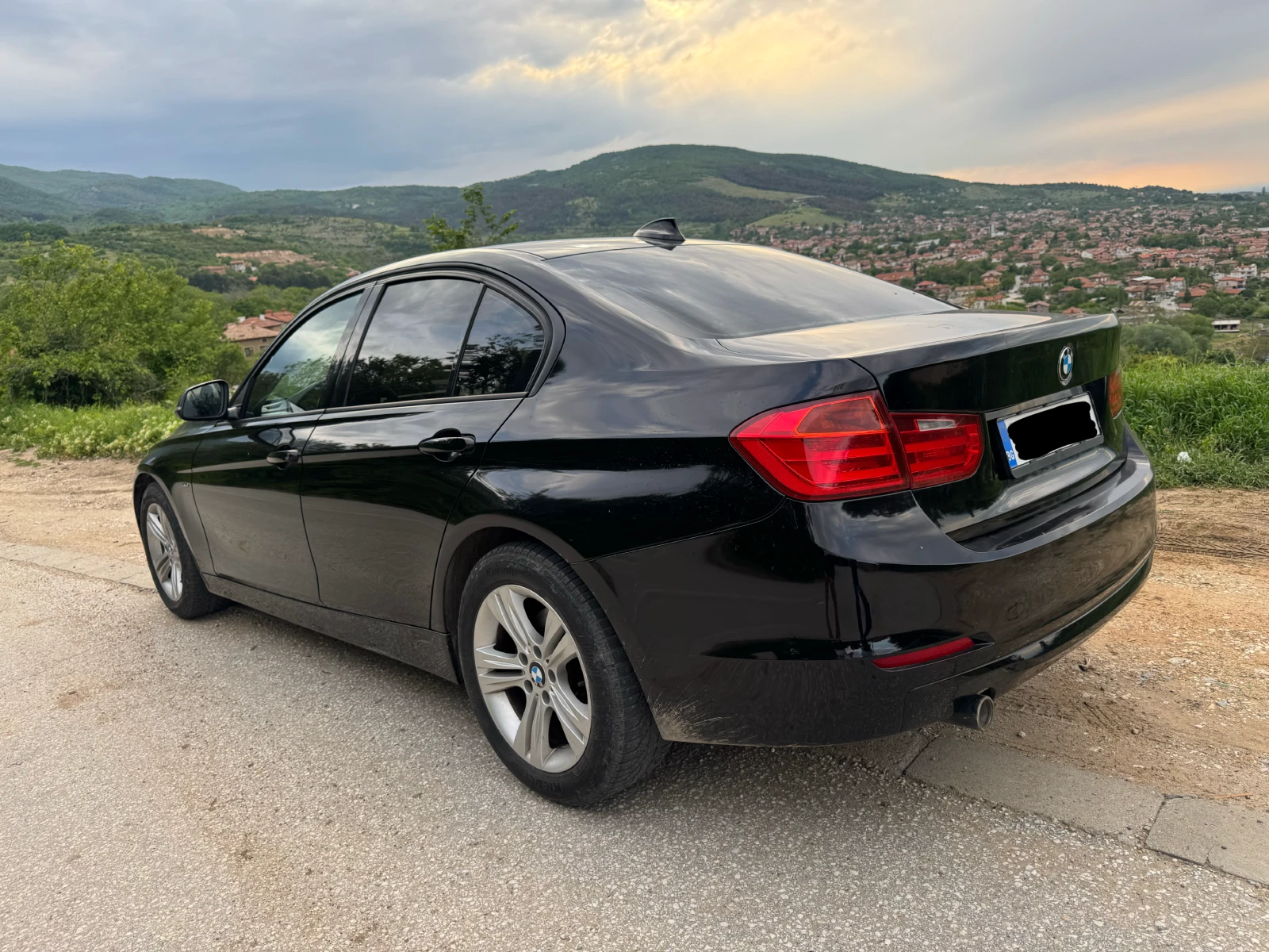 BMW 320  - изображение 4