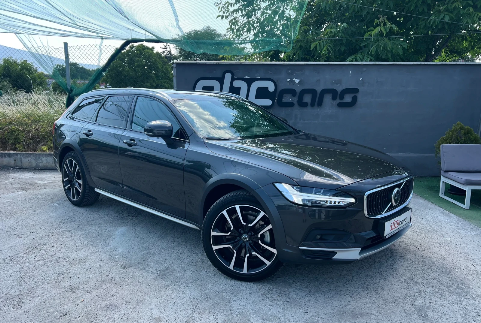 Volvo V90 Cross Country 2.0 B5 AWD Hybrid - изображение 2