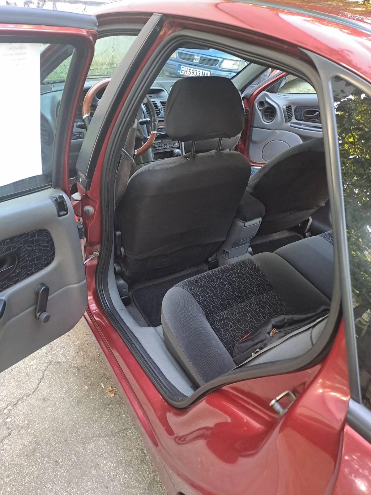 Renault Laguna RT - изображение 5