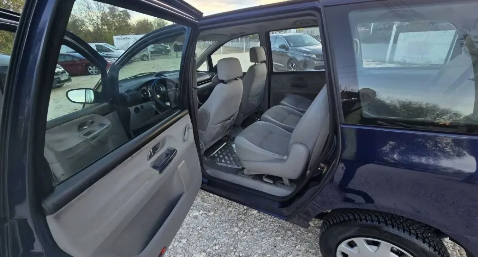 Ford Galaxy  - изображение 7