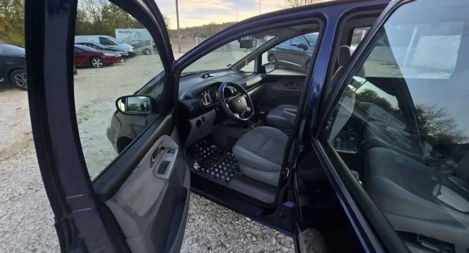 Ford Galaxy  - изображение 6