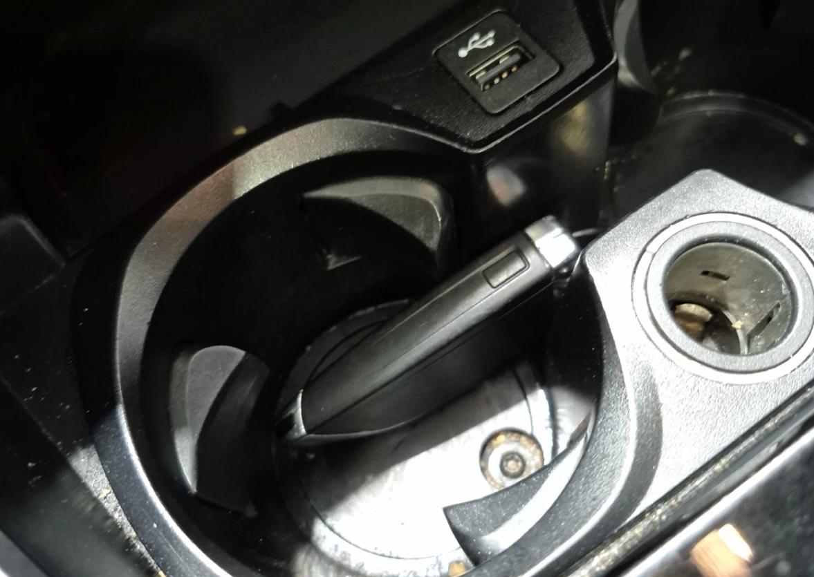 BMW 330 XDRIVE | Mobile.bg � ����������� 12