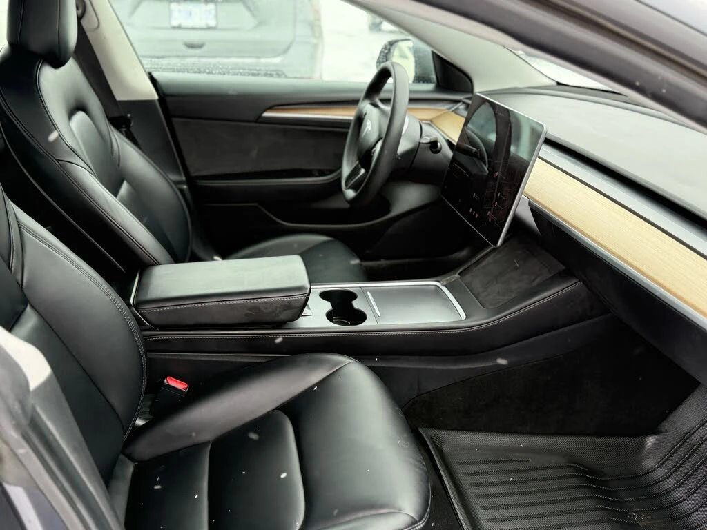 Tesla Model 3 Standard Range Plus RWD - изображение 8