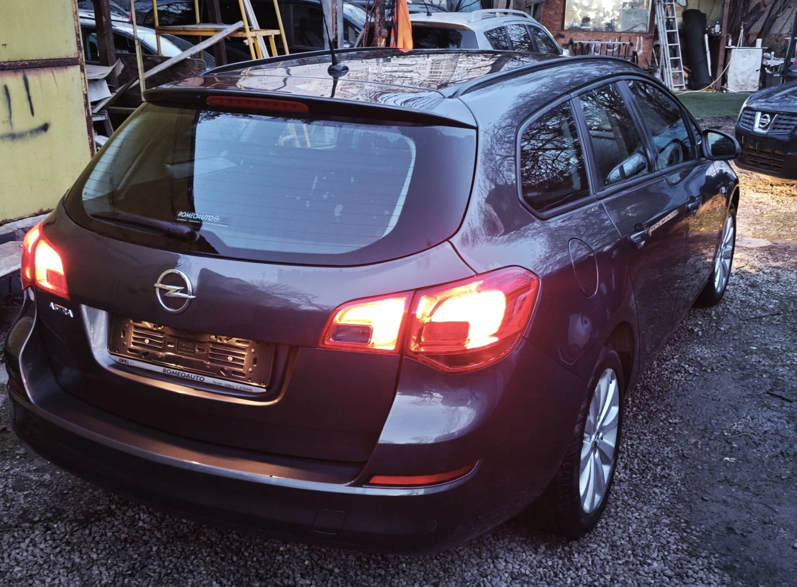 Opel Astra 1.4i Като Нова!!!! ТОП!!! - изображение 5