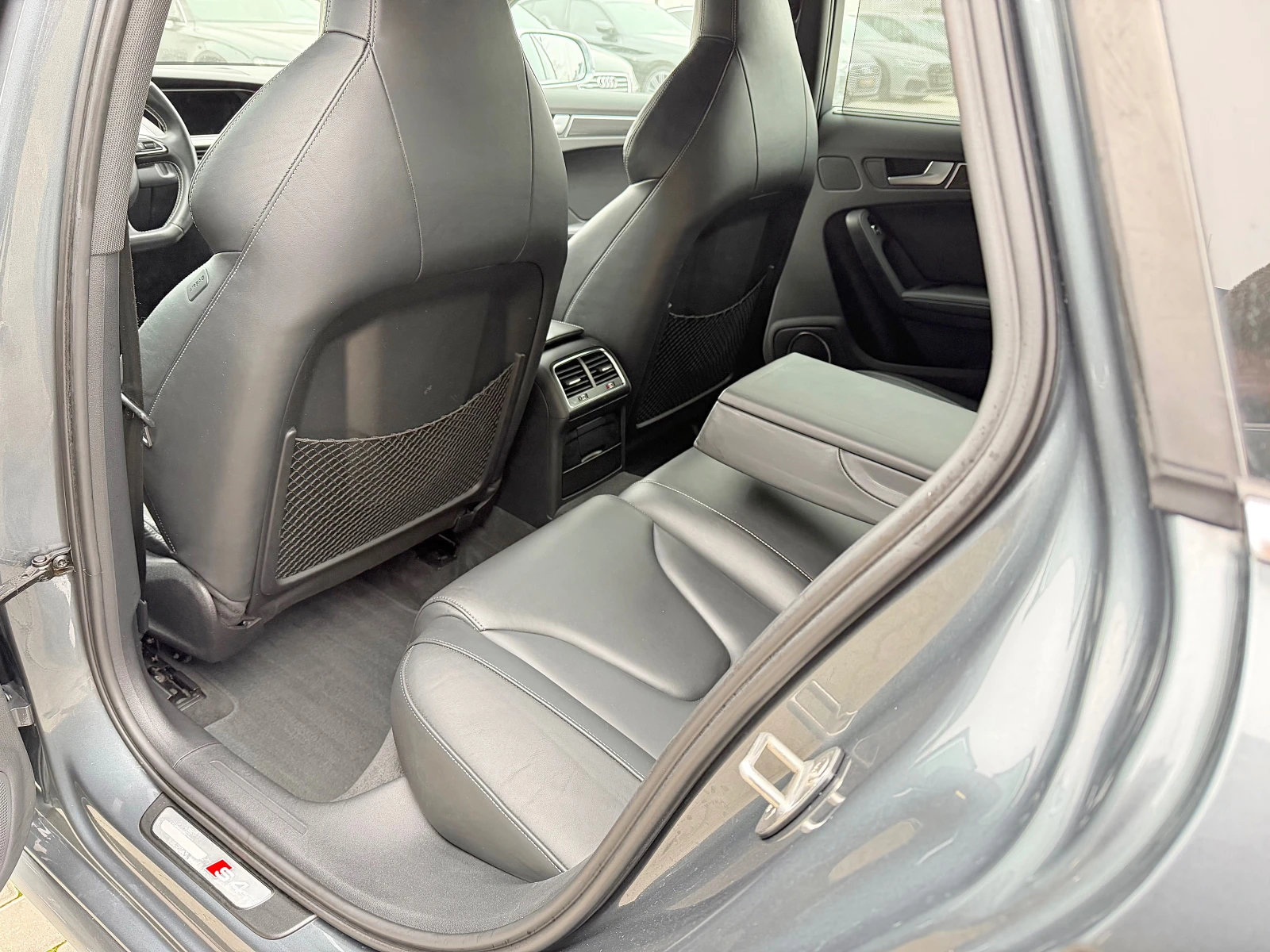 Audi S4 3.0TFSi V6T Подгрев/B&O, снимка 13 - Автомобили и джипове - 53814959