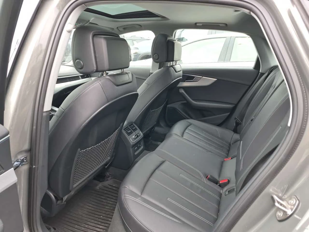 Audi A4 45TFSI S-Line * Без инциденти * Дигитално табло * , снимка 8 - Автомобили и джипове - 54063155